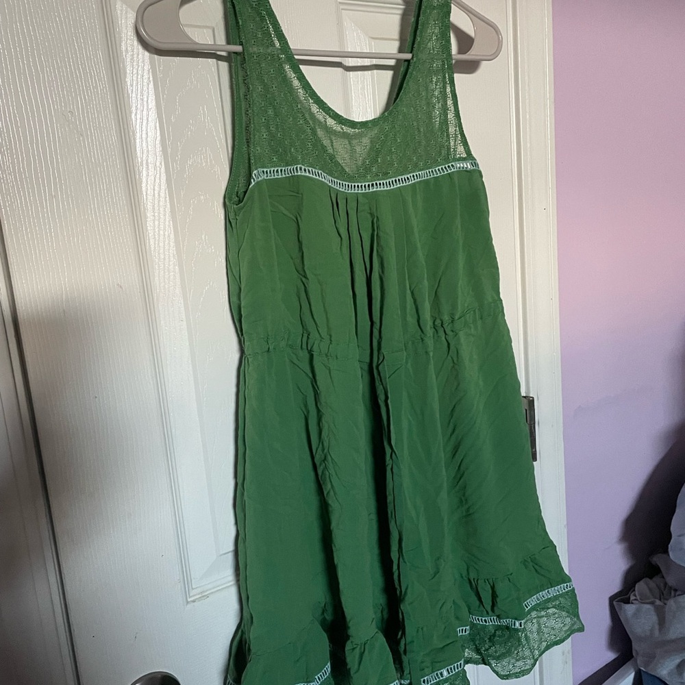 Green Sleeveless Dress